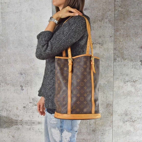Louis Vuitton Handbags - Authentic Louis Vuitton Monogram Bucket Bag GM